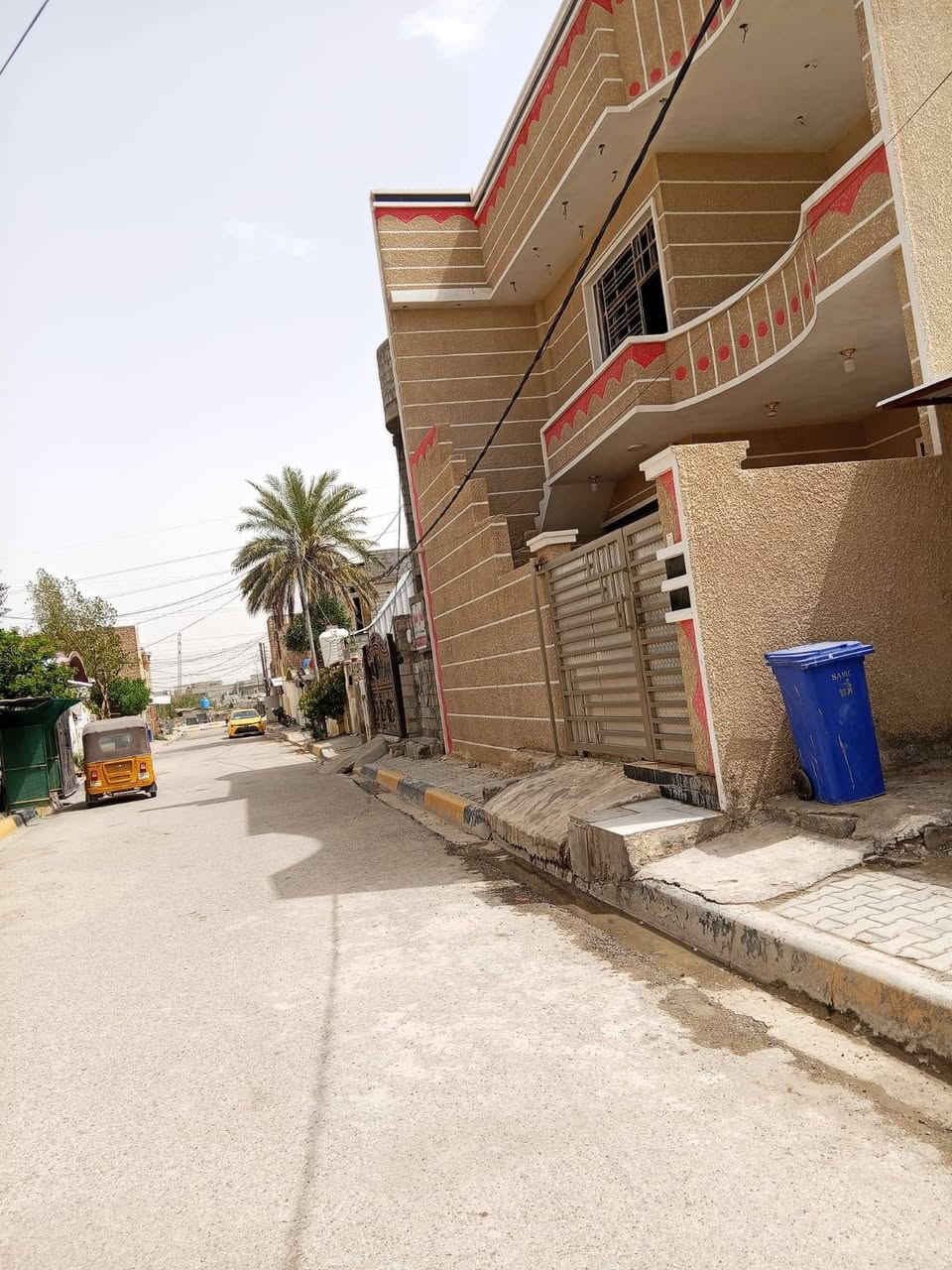 السلام عليكم
بيت مساحته 160 متر للبيع
واجهة 10 متر
نزال 16 متر
بناء حديث 
خدمات كاملة 
يقع في منطقة ال 160 في التحرير 

للأستفسار مع صاحب الدار على الرقم التالي 
واتساب او على الخط مباشرٱ 
***********
مكلف بالنشر
