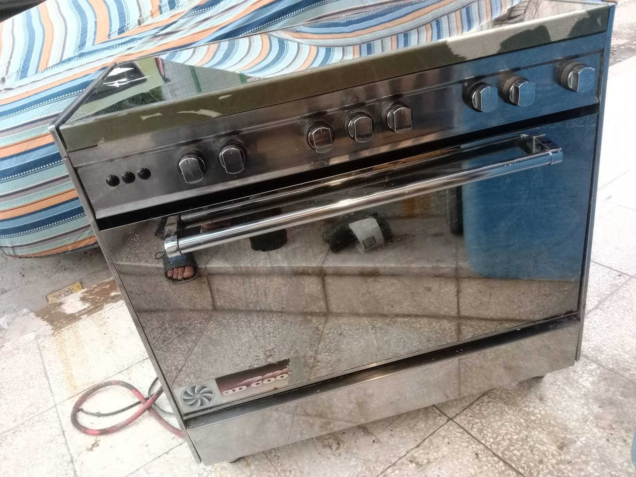 سلام عليكم طباخ 5 عيون ب80 الف
جماليه حلوه نضيف وحجمه حلو سعر 80 لان محتاج حيل لفلوس مكاني كريعات *********** بغداد كريعات
