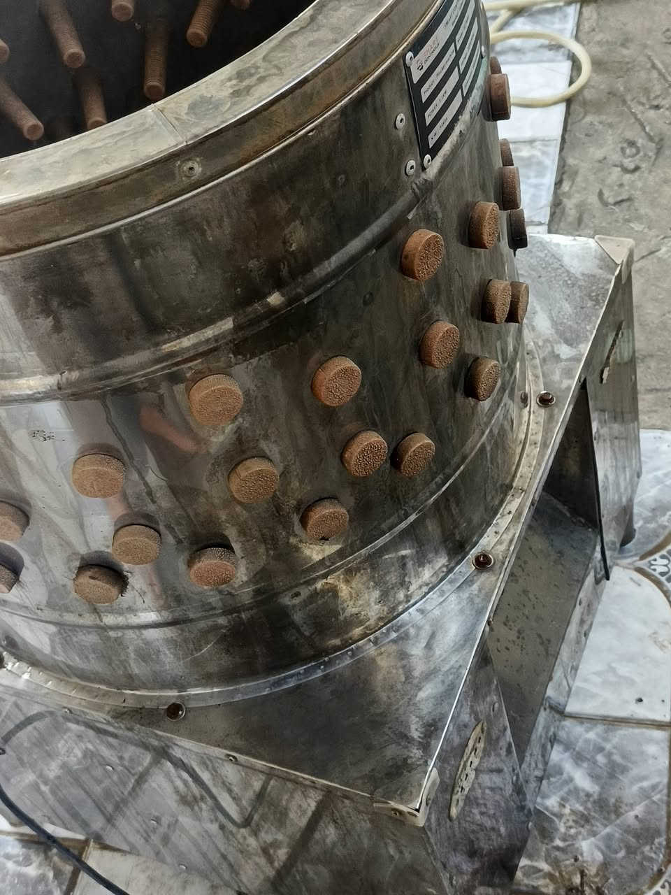 هلاسة دجاج للبيع نظيفه والله ومستخدمه قليل بس متروكه حجم كبير وبسعر مناسب
***********
