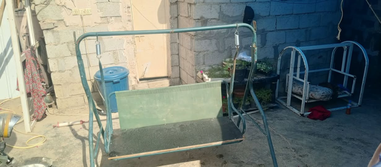 مرجوحه • نضيفه • ما بيها كسر