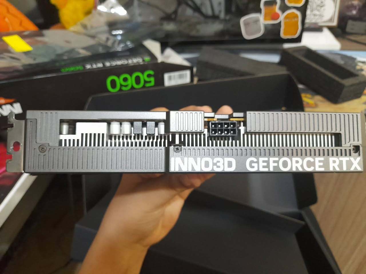 السلام عليكم كرت شاشه RTX 5060 العادي مستعمل اخو الجديد صاله عندي تقريبا 9 أشهر واستخدامه يعتبر قليل ومامحمل عليه ضغط ابدا الكرت شاشه سبب البيع انو رايد اغير كرت الشاشه واجيب 5070 ti والكرت العندي حاله نظيفة الكارتونه وملحقاتها كلها موجودة السعر راح ايكون 600 الف دينار عراقي للتواصل خاص او على رقم الموجود *********** وشكرا والكرت بي مجال للمعلومية
