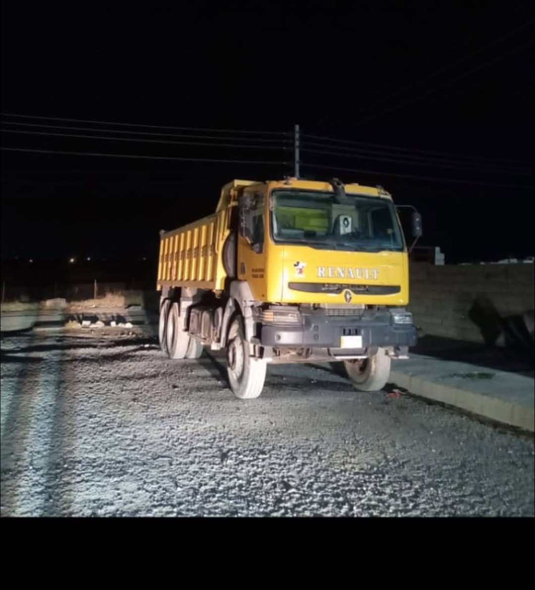 للبیع بۆفرۆشرن
گەڵابە بیلاد علوجەکانە
مودێل٢٠٠٢

مەکینە ٤٠٠ بیلاد 
گێرو ئەسکل شانصی بەشەرت 
تاقم تایەی باشە 
بۆدی پاکە 
شانصی پاکە 
مەمجوعەی بیلادە 
ئاڕم پلاسیکە سلێمانیە
***********
***********
کۆڕەکە وەسپەپ ڤایبەر لەسەرە
