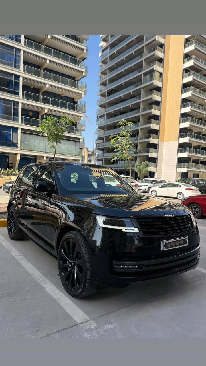للبيع او المراوس رانج روفر 2025 hse P400 
محرك V6 وكاله سردار خاصعه للضمان شركه 
فول مواصفات كفاله عامه ماشيه 19km ....🍂

مواصفات 1/1 
بانوراما 
بصمه 
جكات 
بيبان شفط 
عدد شاشات 3
عدد كامرات 5 
جنطه كهرباء 
دوس كهرباء 
كراسي جلد 
كراسي كهرباء
تدفئه تبريد 
خزن ميموري 
الى اخر معروفه 
------------------------------------------
موقع سياره بغداد الشراي يتصل او واتساب 
الهاتف : ***********
