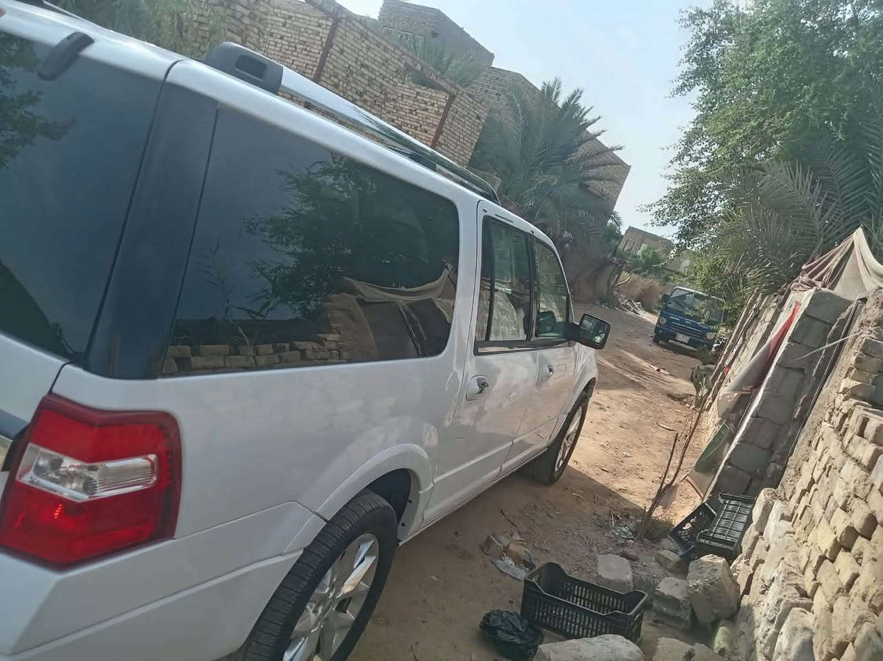اكسبديشن • ٢٠١٥ • ٨ سلندر