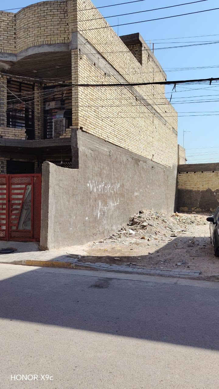 اسلام عليكم بيت للبيع مساحة 150 البيت بي نواقص بعد مكان شارع 20قرب شارع السادة زراعي 25 المنطقة كامله خدمات اونضيفة رقم الهاتف ***********

نص مكتوب في الصور:
- HONOR X9c
