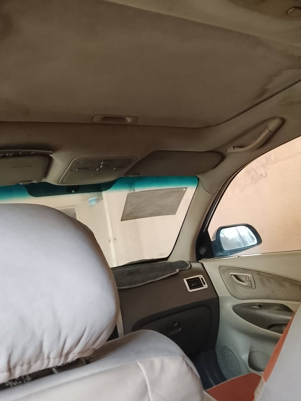 للبيع سياره توسان خليجي موديل 2009 رقم بغداد بيه فحت سقف سلايت بسمي ماشيه 150 بيه صبغ پنيد اثر شخوط محرك 2000لا صرف ولا تبخير كير اوتو صدر امامي خلفي جديد تبريد ثلج تدفئه تخم تاير جديد مكان السياره ديالى بعقوبة السعر 105  بيه كامره للاستفسار الاتصال على الرقم *********** وحاضر للطيبين
