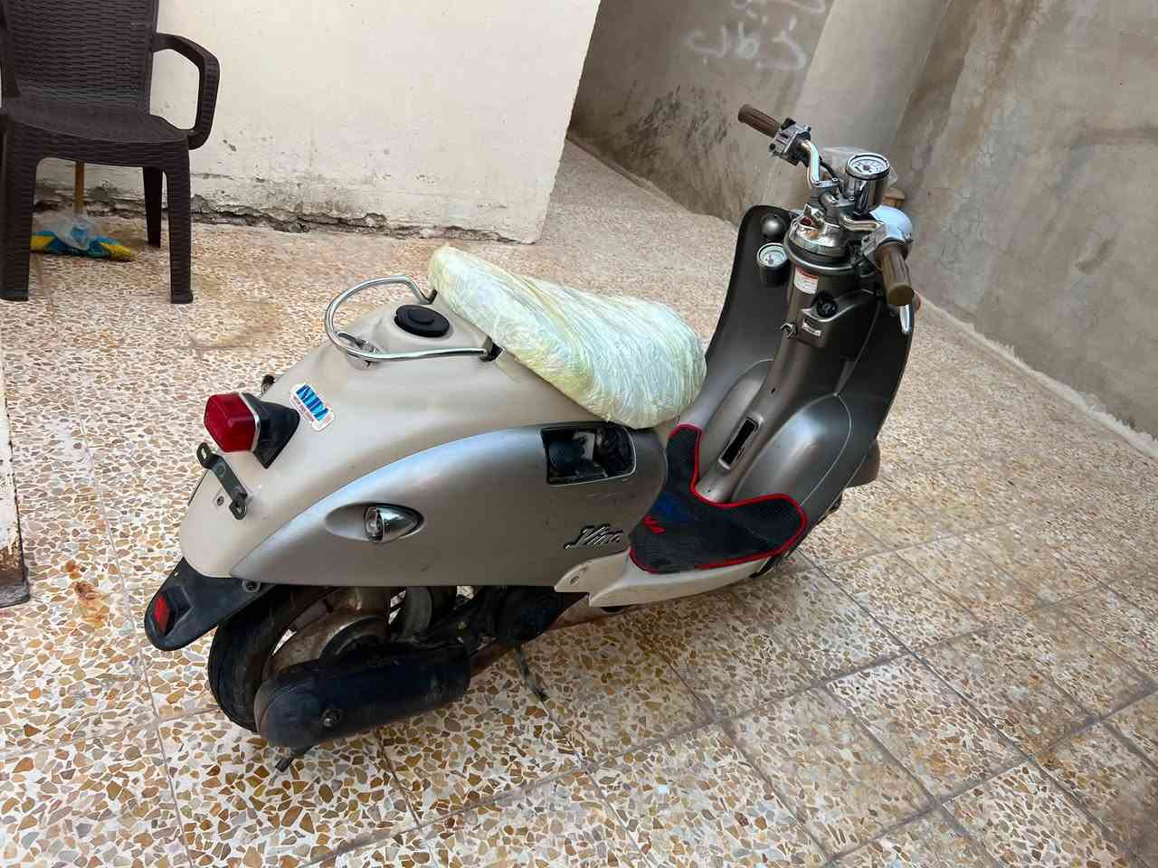 السلام عليكم .
شباب ماطور عبد الحليم نضيف كلش بس بس شويه افطور بل الدرع مال تنزيل 
ماطور شرط ما مفتوح مال شحن 
طالب علينو 400وبي مجال 
***********
