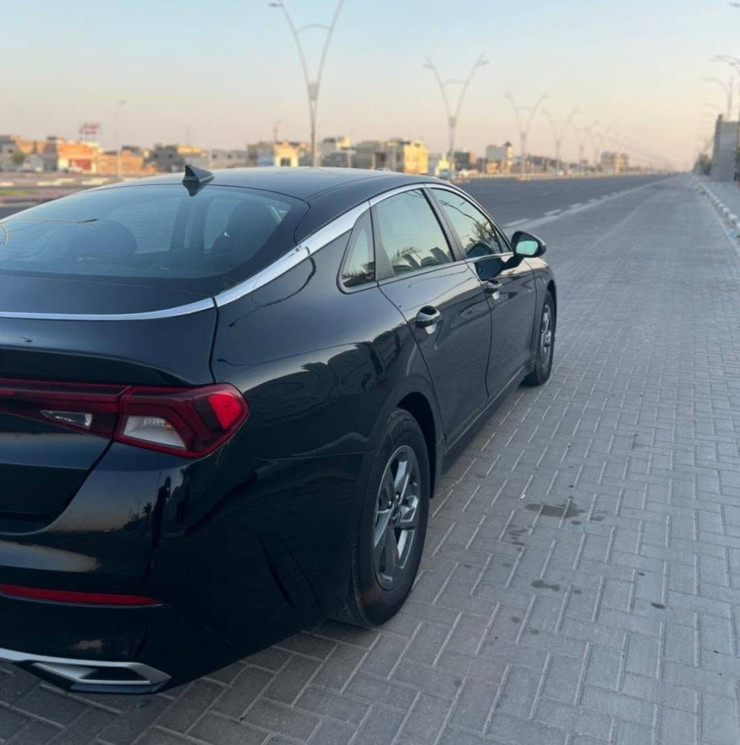 السلام عليكم حادثها  دعاميه كفاله كامه 
كي 5 موديل 2023
مكينه 1600 تيربو 
فوال مواصفات عدا الفتحه
كير مكينه  تبريد وكاله
السعر 150 بيها مجال بسيط 
مكاني ذي قار 
***********
