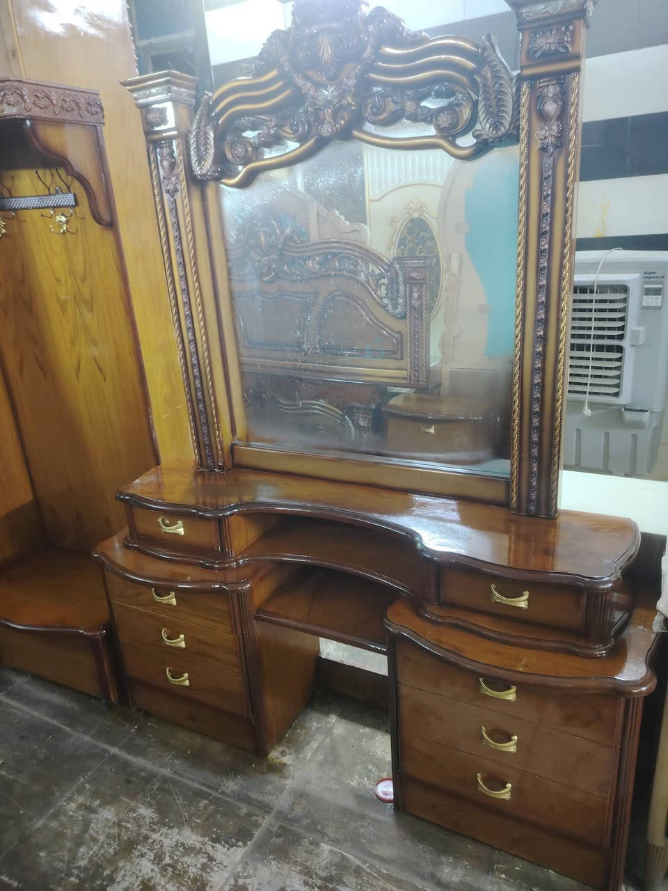 أخت الجديدة اي ضرر مابيها صاج خارج داخل تكمة تزكام درجة أولى مكان بغداد فلكة حي النصر يوجد توصيل ***********سعر مليون
