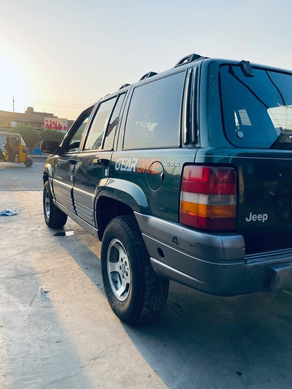 السلام عليكم جيب شيروكي مكفوله لاضربه ولا صبغ تبريد ثلچ كير ومحرك بلاديات بدون خياس السعر 45 عنواني بغداد ***********
