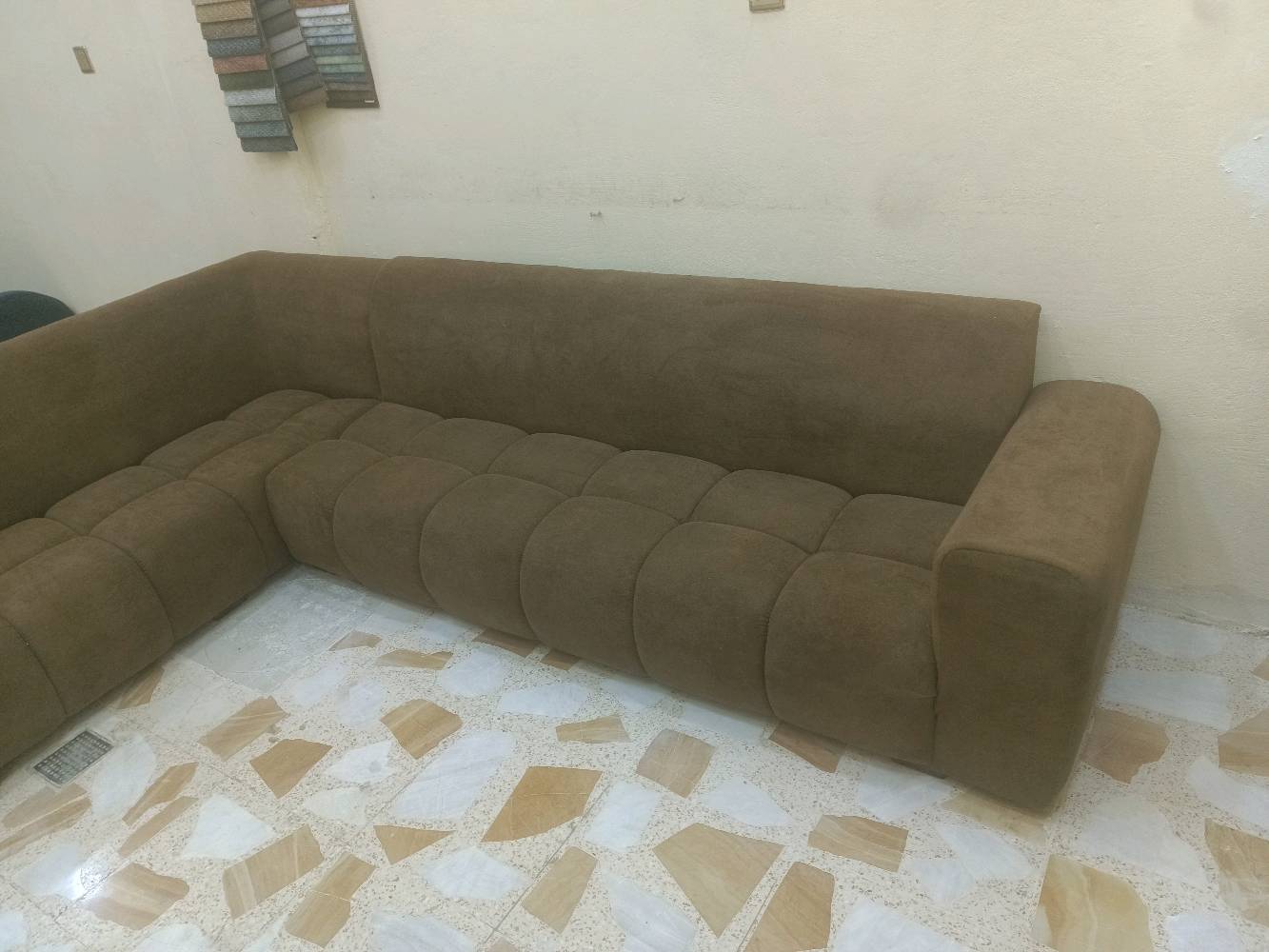 ديوان 8 مقاعد جديد ب200الف فقط عرض خاص اني معمل مو بيت ولا معرض معمل عرض خاص