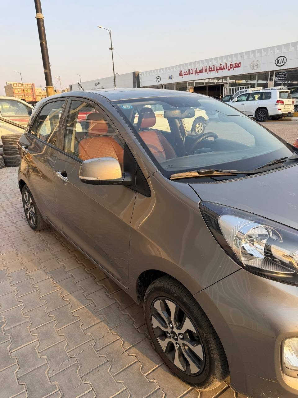بيكانتوووو م 18خليجي مكينه 1200رقم بغداد سياره حلوه نسائيه سعر ب75وبيهه مجال بسيط لمكان واسط للاتصال ***********
