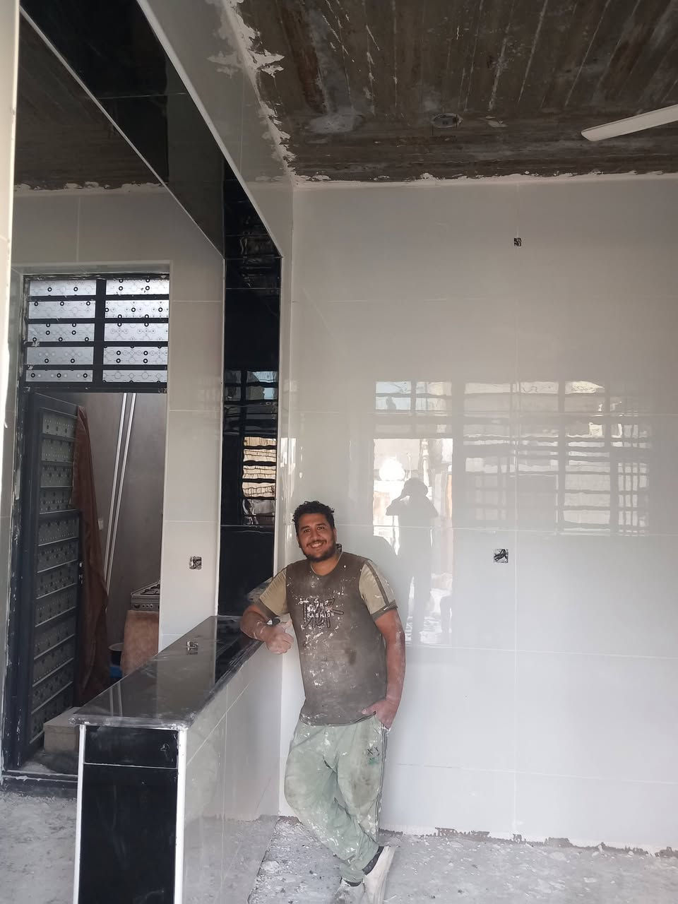 ابو يوسف المصري خلف سيراميك درجه اولا مقيم في بغداد الجديده الغدير للتواصل ***********

نص مكتوب في الصور:
- ١٧:٠٤ ٢٠٢٥/٠٢/٢٣