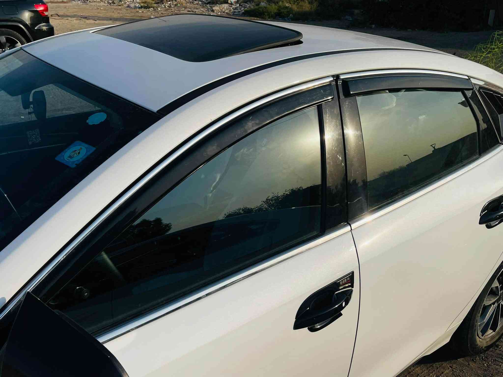 السلام عليكم 
للبيع BYD. موديل 2025 دستروير كفاله عامه السياره مراصفاتها معروفه ممشاها 8250 السياره بيها خمس رصعات مال شارع السياره بعدها بحالة الوكالة السيارة 
( كودها عالي وليس دبل كود ) مكانها بغداد البياع 
للاتصال ***********
سعرها 20800 وببها مجال بسيط 
السياره سعرها مناسب وسعر مال بدون فتحه
