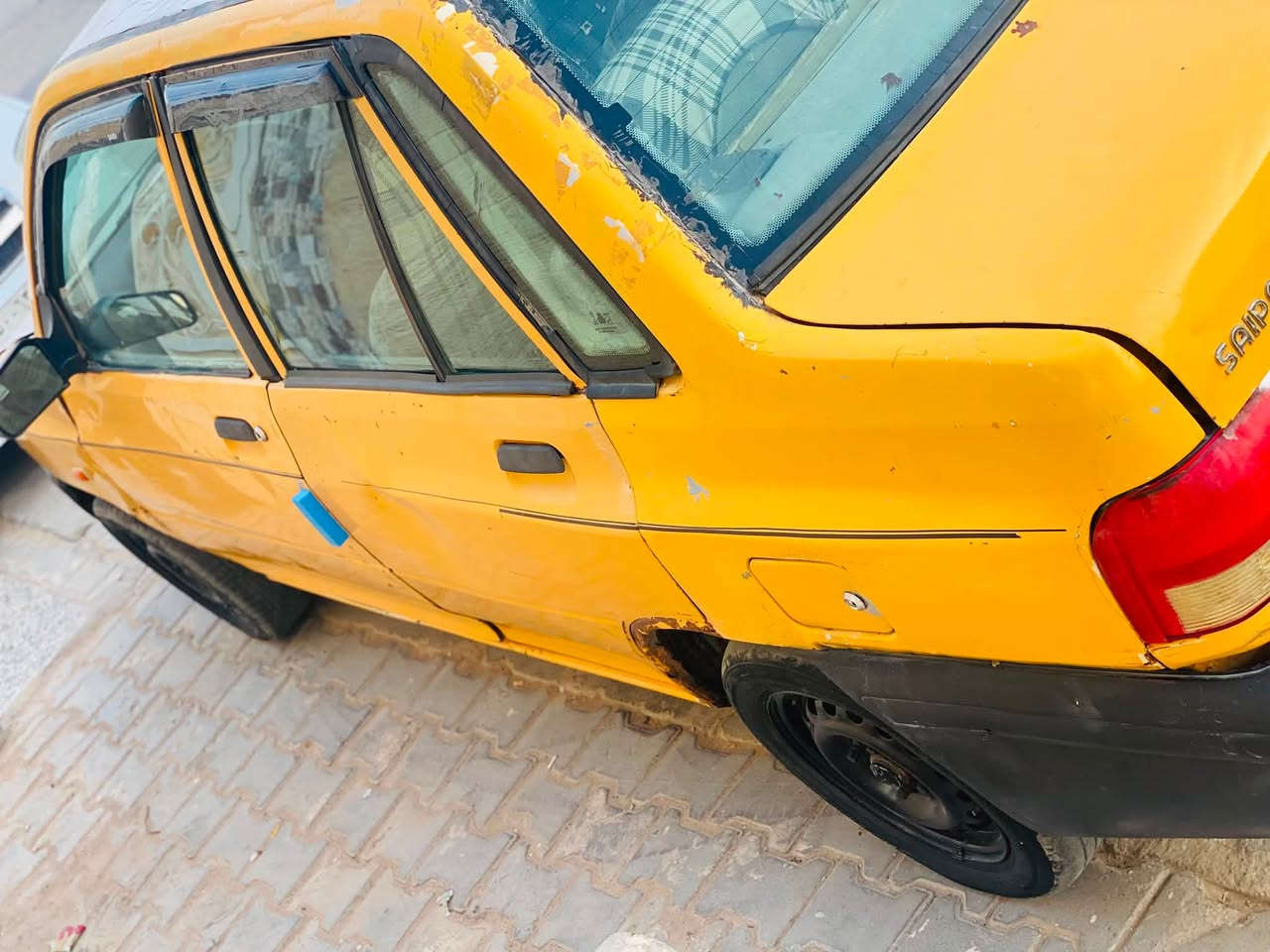 سايبة للبيع مديل ١٤ جاهزة فقط الرابع يفلت بيهة  كهربائات كلهة شغالة سيارة كلشي ماعايزة مال جناي سعر ٨ونص بدون تحويل مكاني النجف ***********

