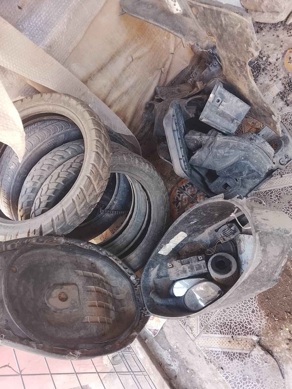 السلام عليكم غراض سكنز 58 ونص شتريد موجود وصلي مكاني بغداد الدورة ابو دشير ***********
