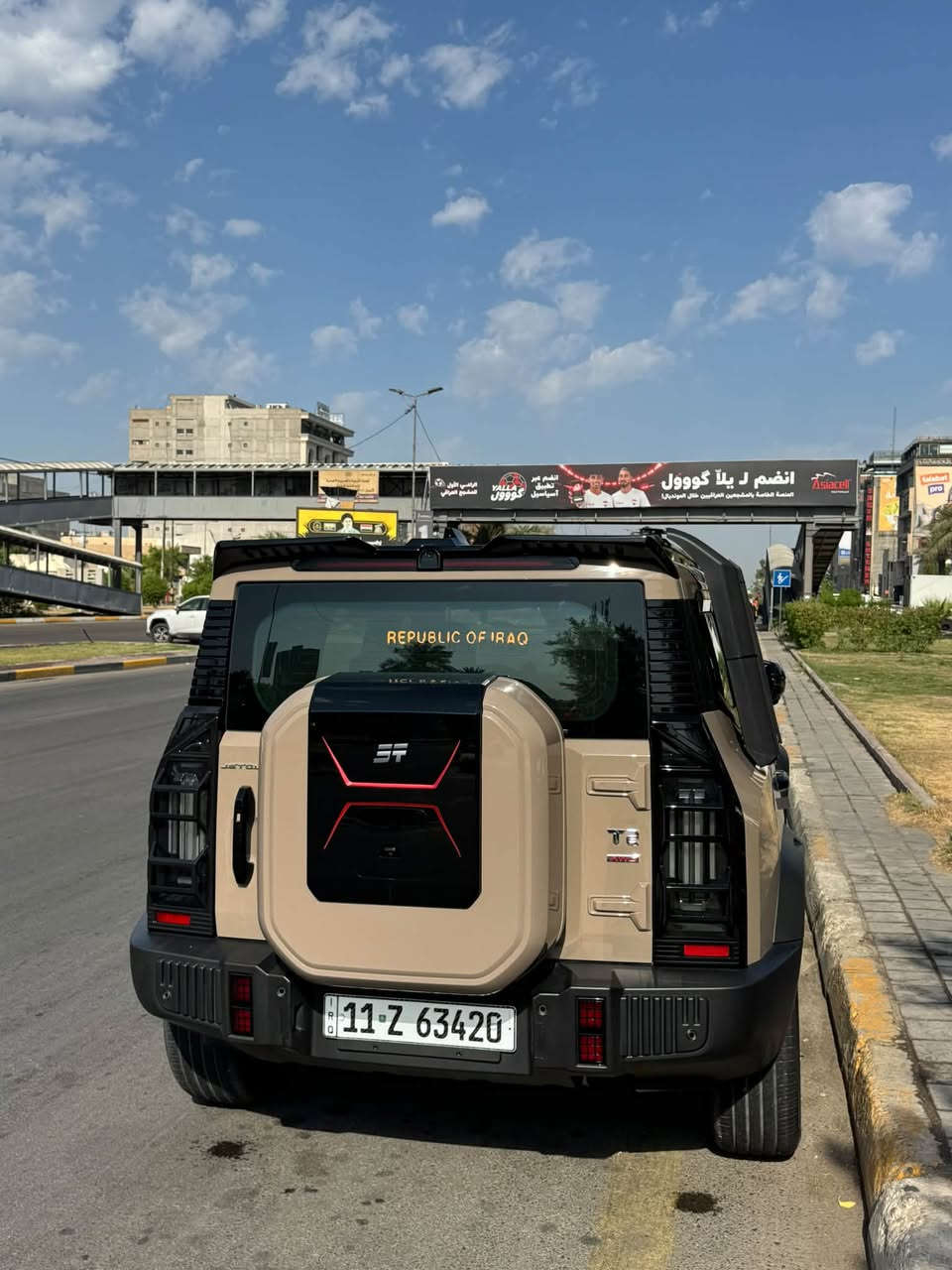 سلام عليكم 

جيتور T2 2025

ماشيه 37 الف 

مواصفات 

محرك 2000 / دبل اكسل 4x4

بصمة دخول/ تشغيل عن بعد

داخل زيتوني 

فتحة سقف بانوراما/داخل جلد كنتارا

شاشة وسطية كبيرة/ عدادات رقمية 

نظام صوتي متطور 12 سماعة من Sony

 انارة محيطية داخلية/ شاحن وايرلس/ ثلاجة

كاميرات 540 درجة/حساسات /قطعتين تبريد

كراسي الأمامية كهرباء/ كراسي مساج/  تبريد كشنات

مثبت سرعة/ رادار/محافظة على مسار/ نظام كبح تلقائي

مانع تصادم/وضعيات قيادة/ويل حجم 20/ مانع انحدار 

نقطة عمياء جانبية/ صندوق شفط/مساعدة صعود مرتفع

انارة الأمامية LED/انارة خلفية LED/شبك امامي LED

اشاير بل مري والمري كهرباء /6 ايرباك/دوسات جانبية

تحكم ستيرن جهتين /شفتات مقود /نظام فرملة اوتماتيك 

السياره فول سستم سوادات مري ويدات بوب وجناح خلفي اسود وبروجكتر امامي تتحكم بي بالريمونت ودرج وشباك حمايه للراديتر 

السعر 38 ونص 
للاستفسار ***********
مكاني زيونه
