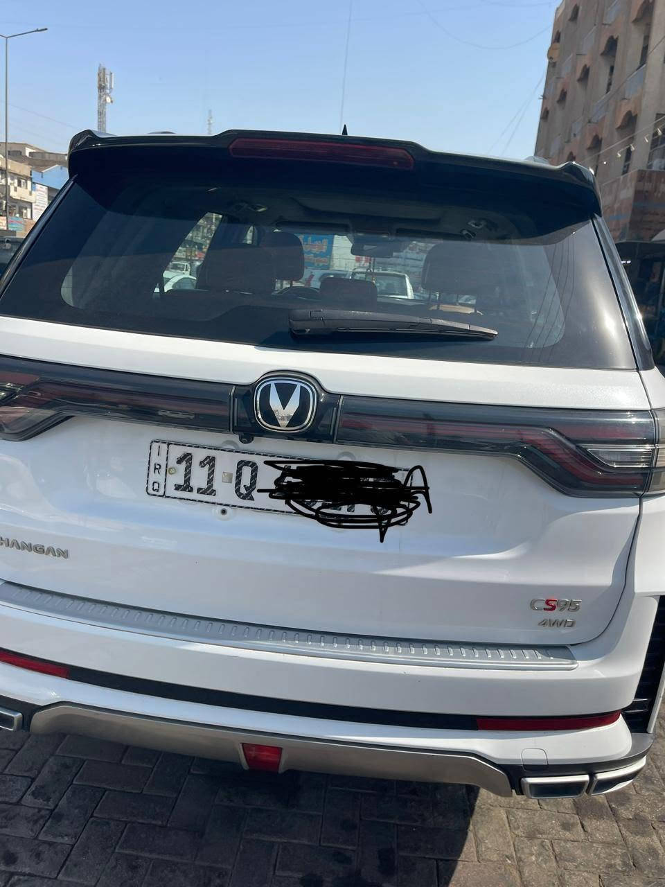 سلام عليكم سياره شانجان رويال اعلى المواصفات بعدها على ضمان الشركه بصمه بانوراما حساسات كامرات اعلى صفه فول مواصفات موديل 2025 ماشيه 88الف رايدها 31 مليون بيهه مجال قليل رقم بغداد مشروع الوطني السياره باسمي ما مطلوبه للشركه يعني كبل تحول باسمك للاتصال على الرقم ***********
