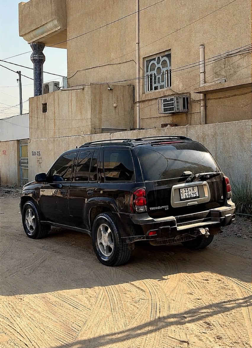 سلام عليكم بلايزر 2008
رقم بغداد وتحويل ثاني يوم

بيها سياره بدون حادث قوي 
بيها قطعتين صبغ 

كفالة مكينة وكير 
حدادية تخبل 
تبريد ثلج

مكاني بابل

رقمي ***********
