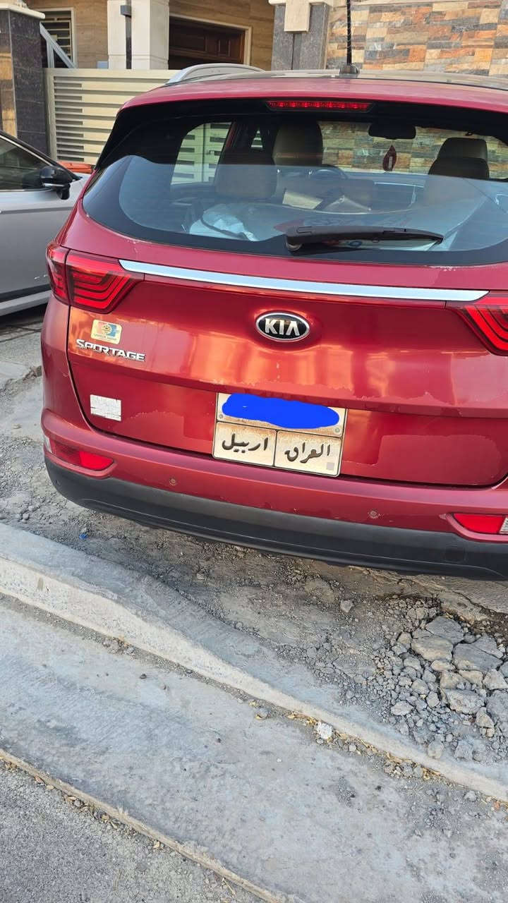 السلام عليكم
كيا سبورتج خليجي 2017 مواصفات lx نص فول
 مكينه 2000دوش
ماشيه 122
مكان بغداد اليرموك
السعر 13500$
***********
