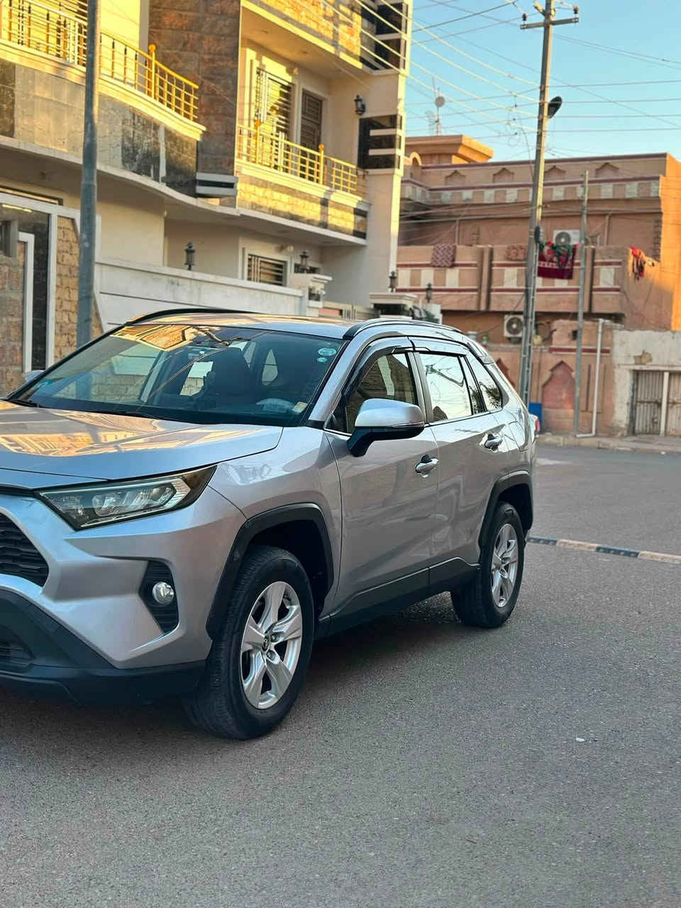 تيوتا راف4 XLE 2019 بانزين رقم بغداد للبيع
وراد امريكي حادثها بنيد

السعر 180$ وبيه مجال

***********
