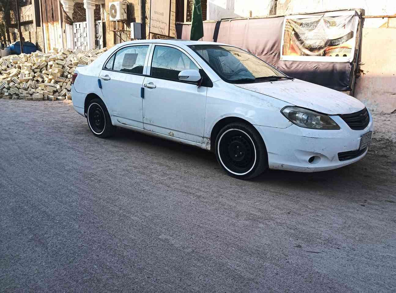 بيوايدي كير عادي  موديل 2013بابل سياره حلوه عايزه ترتيب  محرك بي بخار مكاني بل الحله حي الشاوي سعره ٣٧ وبيه مجال بيع مستعجل شرط المداور ***********.
