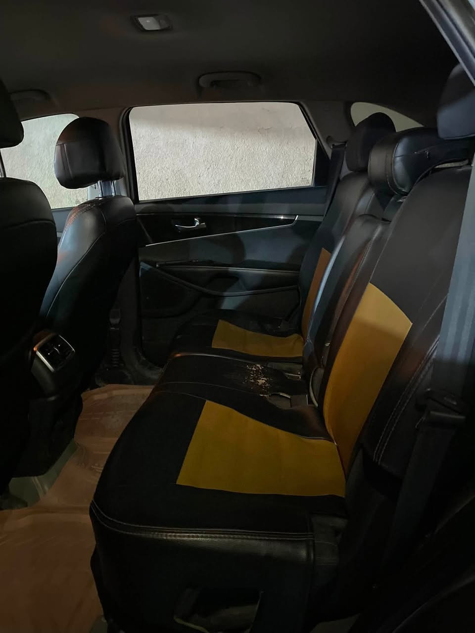 KIA SORNTO
المحرك  2.4  
أمريكي 
ماشيه 109 ميل 
بيه تلث قطع 
للاستفسار  اتصل 
***********
