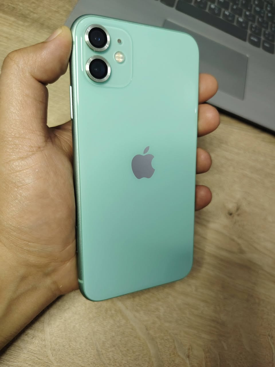 IPhone 11
ايفون 11 عادي لون اخضر مكفول بطاريتة 69 وبالحاسبة 77 ذاكرته 128GB خط واحد قطعة نظيفة جدا غير مفتوح نهائيا ملحقات كامله كارتون وكيبل. شحنه زين  محدث اخر اصدار ios 26

السعر 250 وبي مجال

مكاني ناصرية مركز 

للاستفسار الاتصال او مراسلة واتساب فقط ***********
