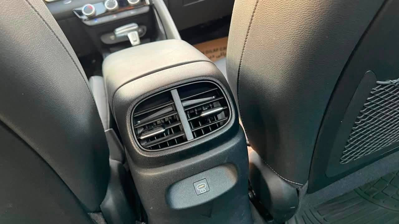 (بدون مقدمه نضام كمبيالة)
سلام عليكم 
النترا.  2025    رقم أربيل
ماشيه 28 الف km
بحاله الوكاله
سياره مكفوله كفاله عامه 
المواصفات فوووول      .      محرك 2000 دوش 
شاشه ديجتال 
بصمه                       
كشنات جلد 
هند بريك بصمه       
اوتو هولد                  
فتحه سقف               
محرك2000 دوش                    
حساس لايت 
حساس خلفي بلادي 
حساس أمامي بلادي 
تبريد قطعتين
كاميرا خلفيه بلادي 
جي بي اس
نضام تشغيل الكاميرات 
شاشه  كبيره اصلي ابل كار بلي 
نضام ترحيب 
مري شفط
نضام مود درايف إيكو وسبورت و عادي
تحكم ستيرن فول 
ويل كب كروم حجم 17
لد امامي نهاري
مانع انزلاق
مانع انحدار 
لايت عدسات زنون 
ايرباكات
جهاز موازنه ABS 
السعر : 180 ورقه بدون مقدمه نضام كمبيالة 

📍العنوان / سليمانيه شارع 60

للاستفسار الاتصال  واتساب فقط 📞
***********
