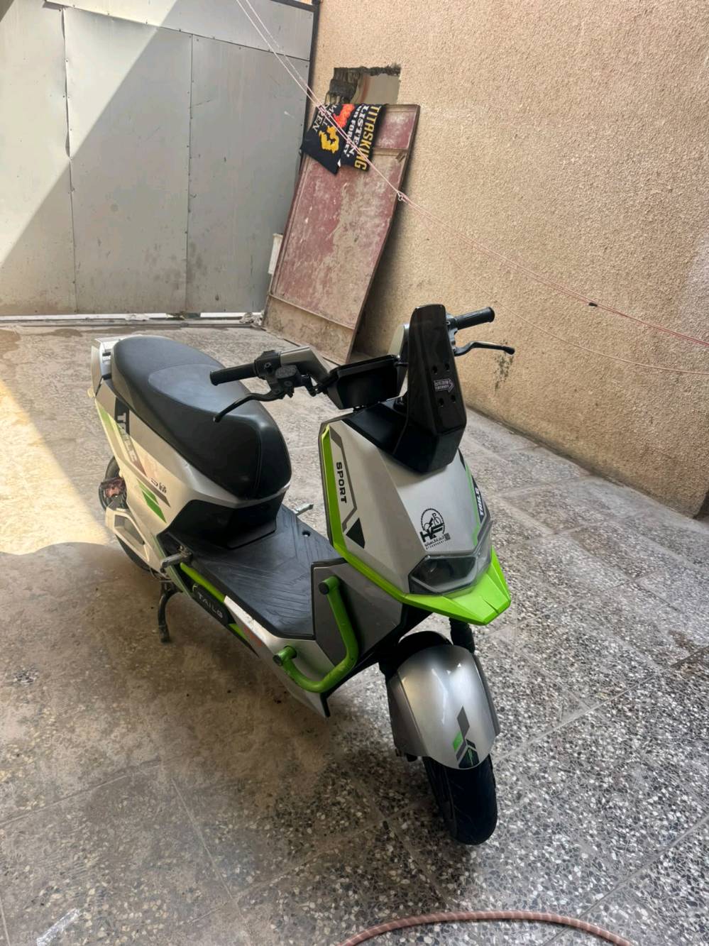 بطارية ليثيوم • دراجة شحن