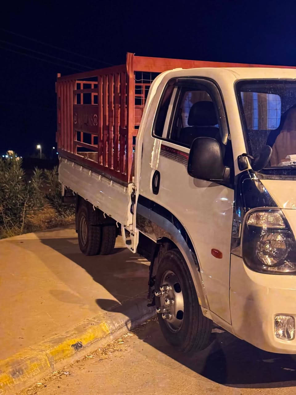 سەرەتا بەناوی خوا 
کیا 2015  مەکینە 4000سۆپەر هەموو گیانی بەشەرت بێ مەسرەف کۆد و بارکۆد وەرگیراو بەشەرتی گێڕ و مەکینە سەیارەکە تا بڵێی جوان و جایزە ماڵی دۆست   68 تۆزێ مەجال  
***********
