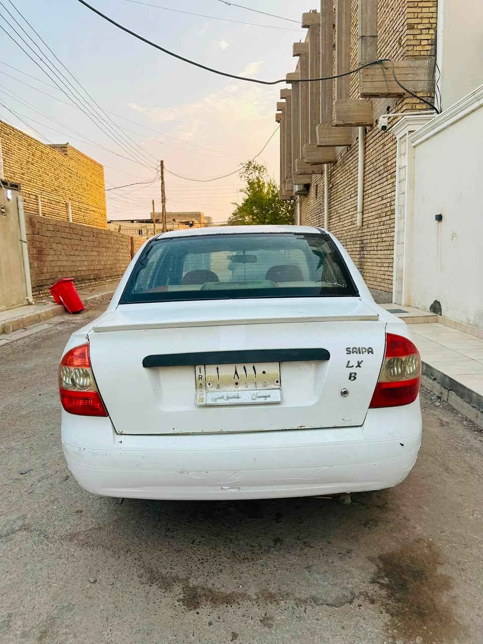 سلام عليكم سياره طيبه موديل 12 مكفوله كفاله عامه  مكينه وكيل  وتبريد شغال حداديه جديده وتخم تاير مكفوله سياره جاهز ه من جميع شي  سنويه 28 مصفره  سعر 33 وبيه مجال قليل ***********
