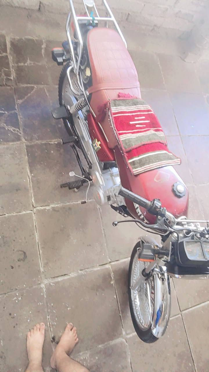 سلام عليكم درجه اربع كير لبيع موديل 23 اوراق سكنر مكينه مامفتوحه
*********** 625 بيه مجال حك الجيه
