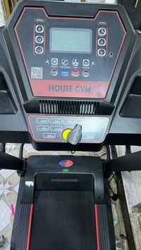 جهاز ركض • يتحمل ١٩٠كغ • مستعمل ٤مرات