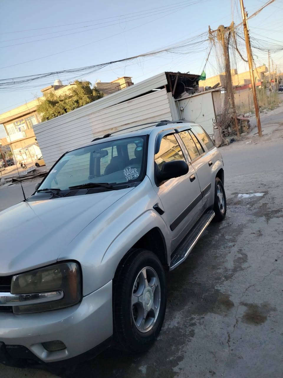 سلام عليكم بلايزر 2005 احزام اثر جراد فقط لا غير 6سلندر قبق اسود جلد كامرة شاشة تبريد ثلج تدفئة فور ويل شغال هزة وفحص جديد سياره بسمنا دوشمه جديده جاهزه للأخير مكاني بغداد سعر 76 وبيها مجال شراي ***********
