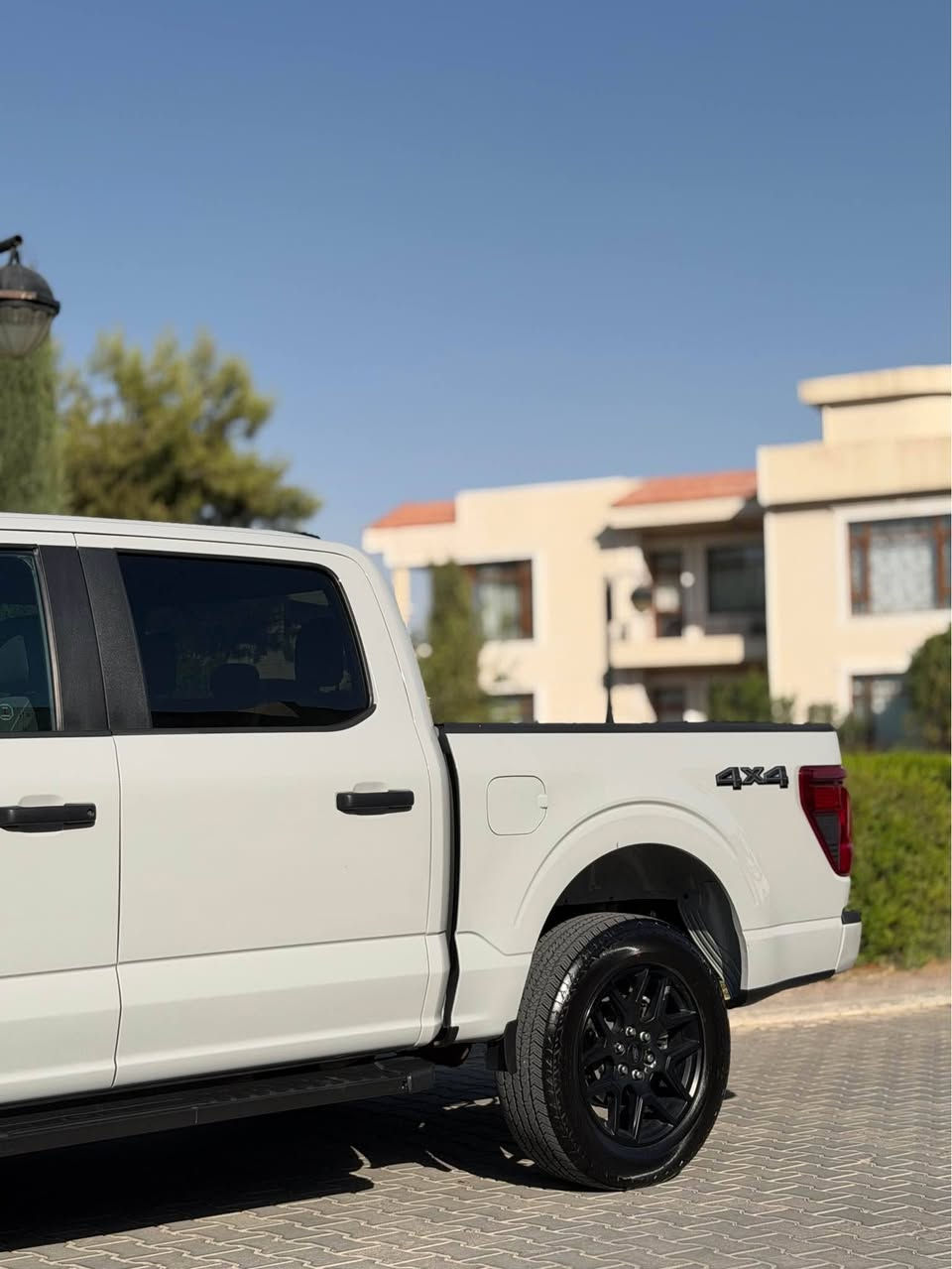 Ford  F-150 stx 2024
پەڵەیەک لە بۆنیت بۆیاخە  بێناو گرتن هەمو گیانی بە شەرت سەیارەکە زۆر تازەیە 
ماوە رۆشتن /٧میل 
سعر /٣١٤ مامەڵەیەکی زۆۆر کەم 
ژم/***********
ژم/*********** السليمانية, العراق
