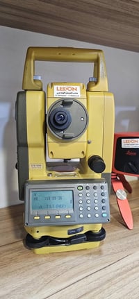 توتال ستيشن • Topcon GTS-105N • مع ملحقات