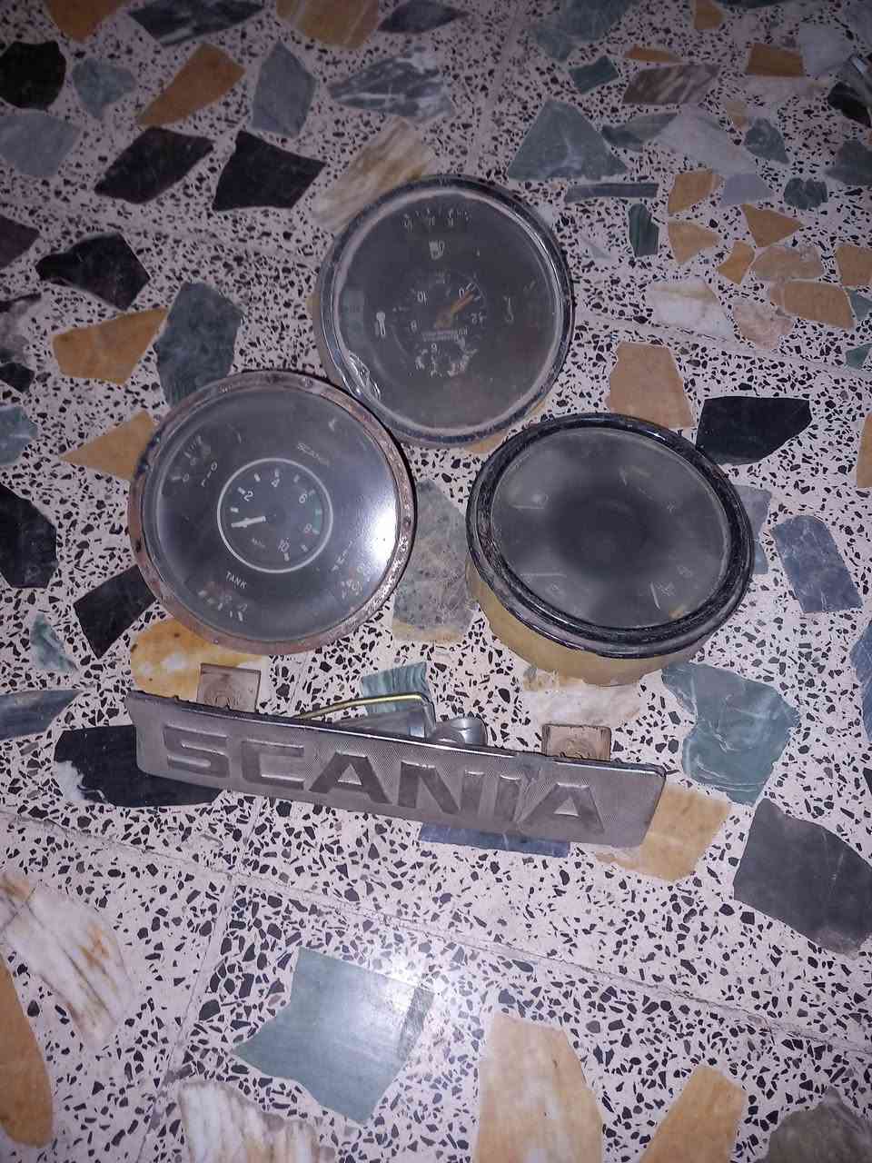 قطع غيار • سياره 111 • فلكه حي النصر