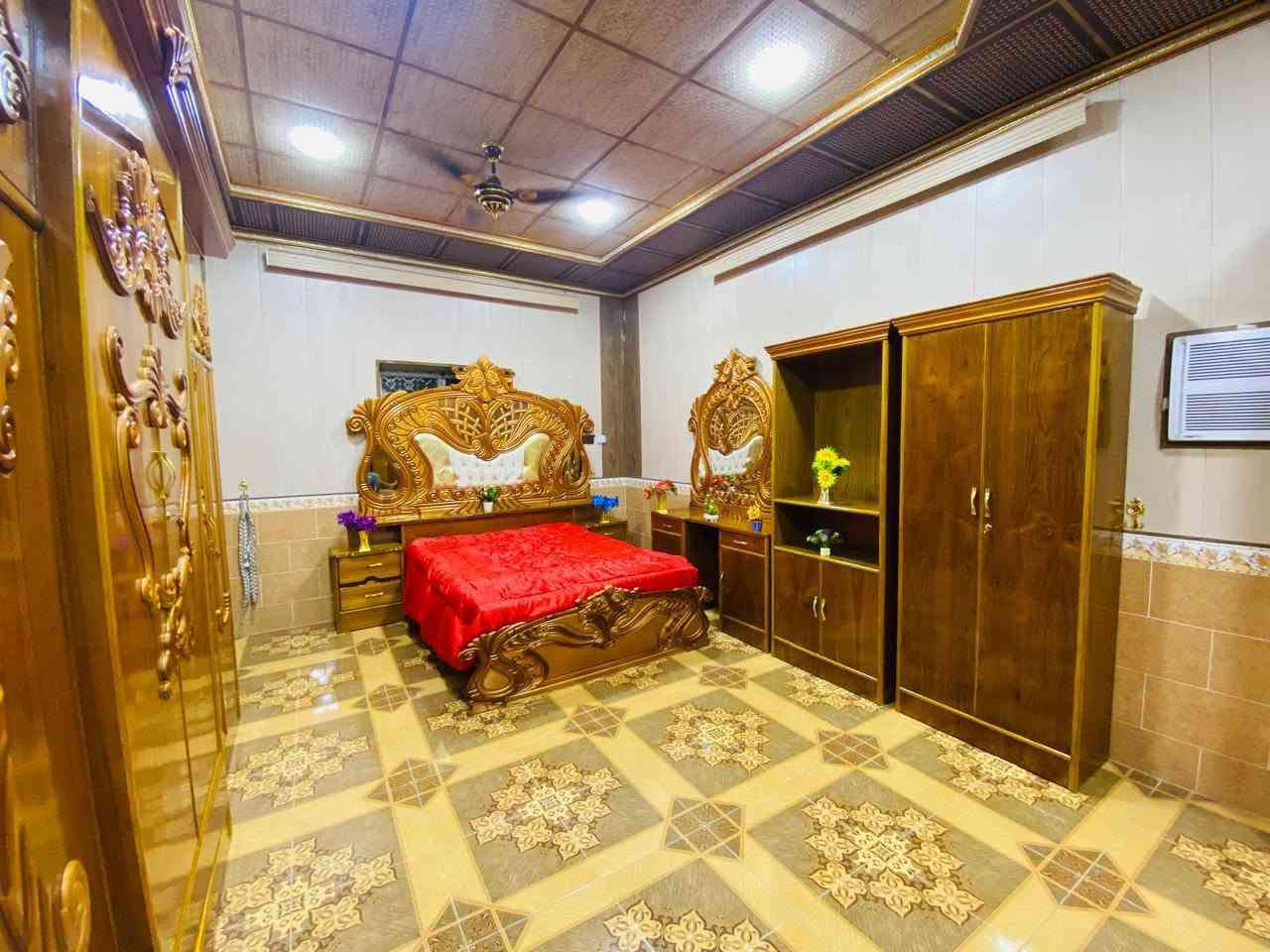 غرفة نوم توج عراقي احطاطة درجة أولى صاج داخل خارج السعر مليون 100 وبيها مجال العنوان قضاء الرمانة البوعبيد قرب أسواق احمد العذيه للاتصال ***********
