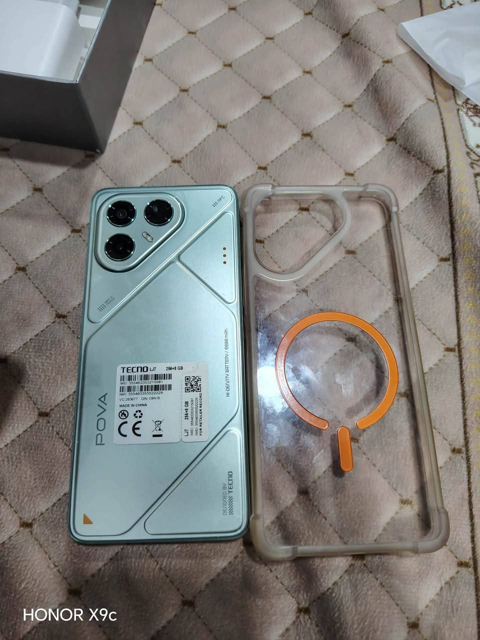 السلام عليكم جهاز تكنوو بوفاا فايف جي
[TECNO POVA 7 5G)
الجهاز جديد ماصاره تلاث اسابيع 
كامل ملاحقات بل كارتون 
شاشه 1080
90فريم بوبجي 
ذاكره 256
الكامره الاماميه 50ميكا بكسل والخلفيه 108ميكا بكسل 
البطارية 6000ملي ابير وشاحنه،45واط 
السعر 350وبي مجال رقمي ***********وبي واتساب..
