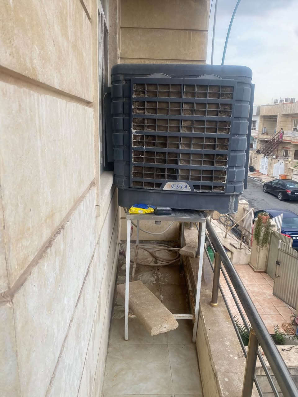 أربيل عينكاوا • اغراض مطبخ • ٣ قناني غاز