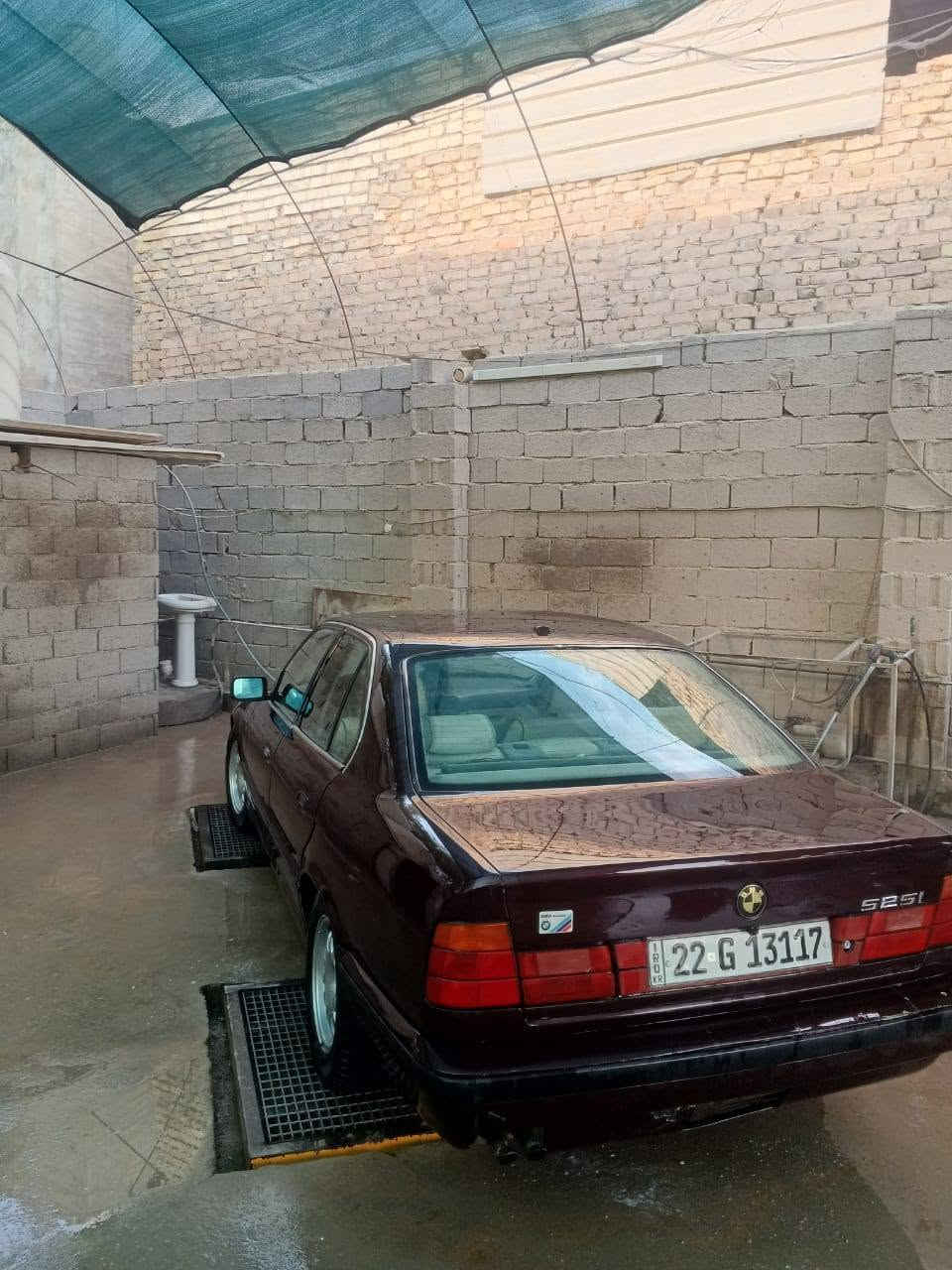 "أهلاً بكم في محطة الأخوين لغسيل السيارات!
نقدم لكم خدمات متكاملة تشمل غسيل السيارات، والغسيل السفلي بالجكات الهيدروليكية، وتبديل الزيوت، وغسيل السجاد بأعلى جودة.

📍 العنوان: [شارع الأربعين قرب أبو علي الشمري]."
