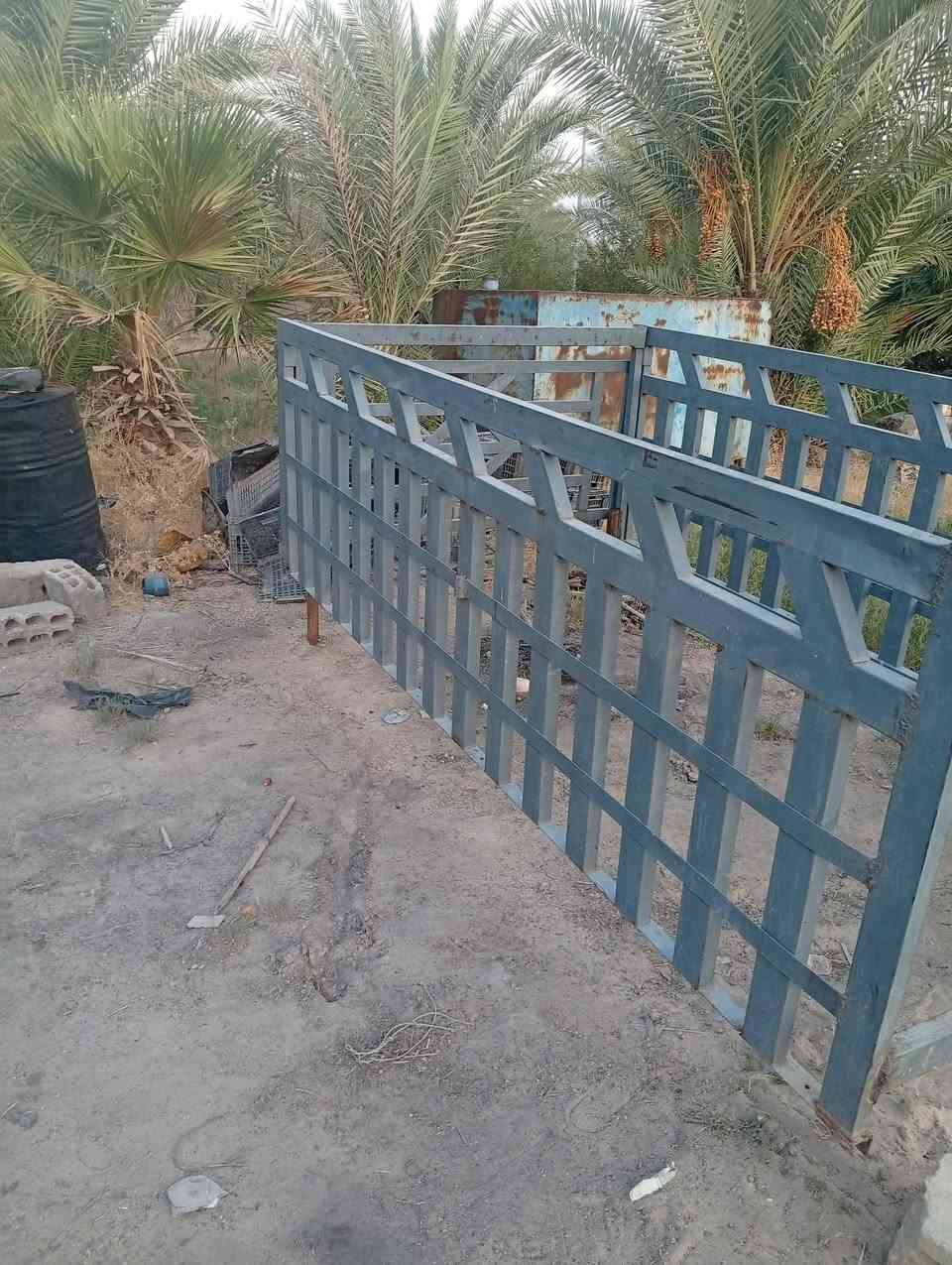 سلام عليكم محجر فحل لبيع ابو العوجيه سعر 400وبيه مجال ***********
