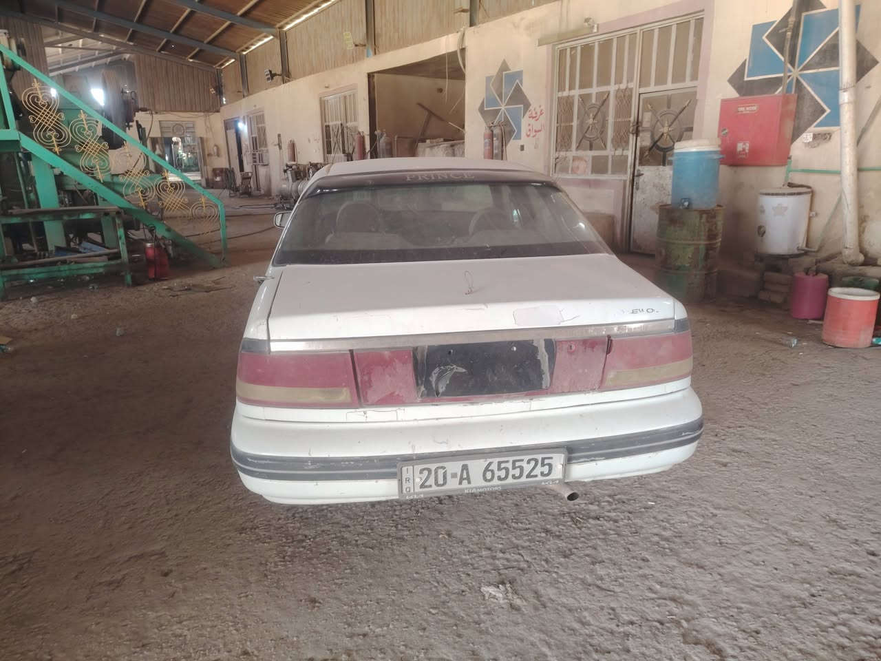سلام وعليكم خوان سياره برنس موديل١٩٩٥سياره خير من لله كهرباء كلها شغاله وجام يصعد وينزل سياره  مال جناي وكير ومكينه خير من لله واي ستفسار هاذه رقمي *********** السعر ٢٢ وبيها مجاال للطيبين
