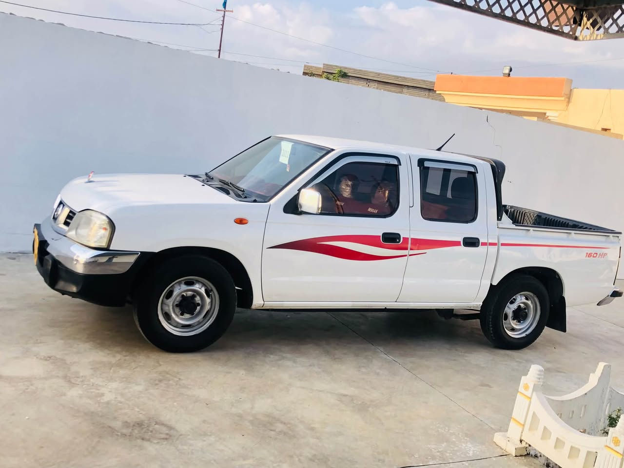 نيسان ٢٠١1 • بدون صبغ • سنويه صاقطه