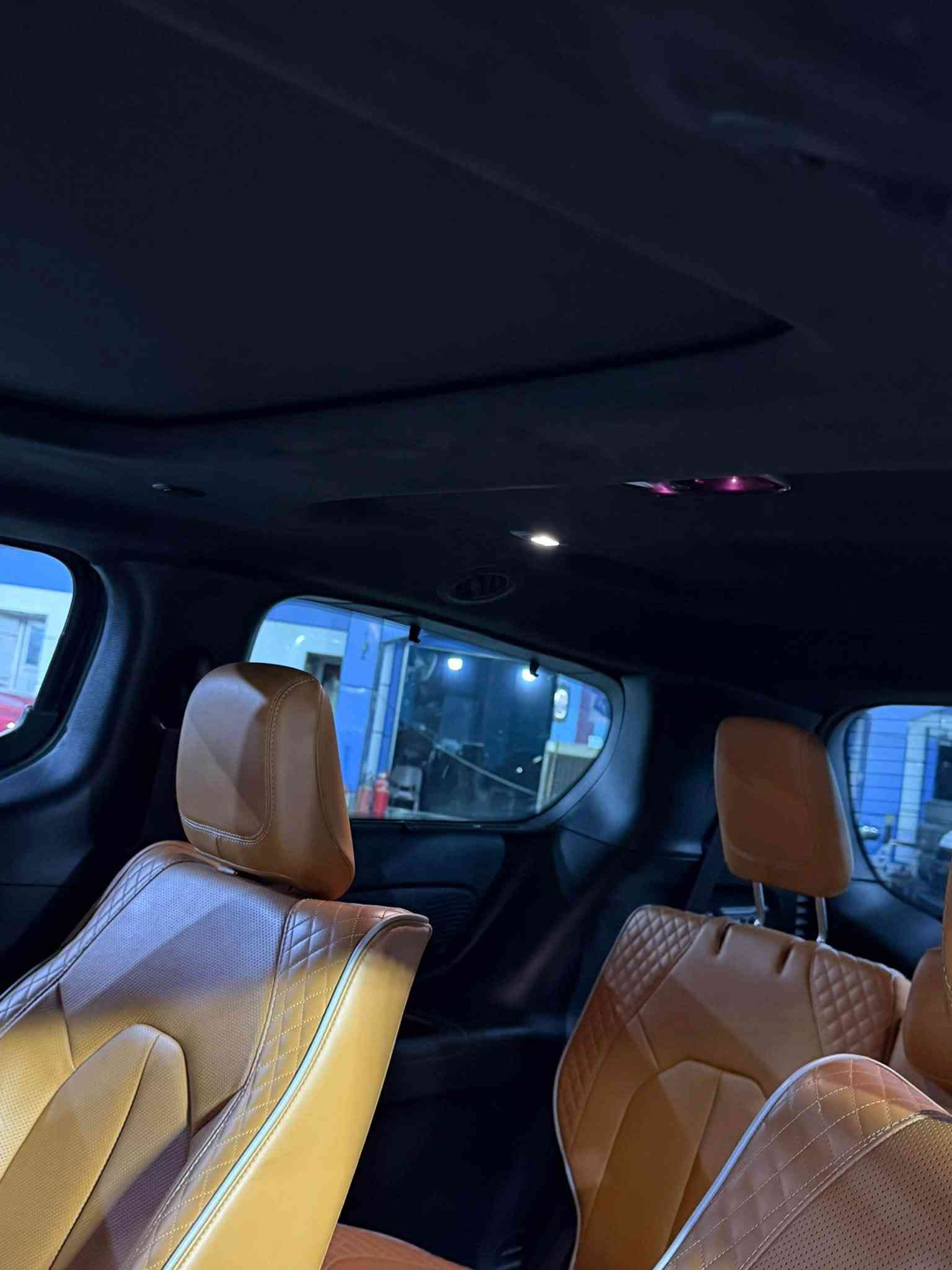 Chrysler Paclflca Pinnacle 2023
باسفكا VIP 
الضرر🔴: تقرير مياه امطار فقط بدون ضربه أو صبغ تعمل وتسير

المواصفات 🟢: 
1.كشنات قرميد+جميع الكشنات كهربائيه
2.بيبان شفط 
3.صندوك شفط 
4.كامرات 360 
5.رادار امامي خلفي جانبي
6. كامرات داخليه 
7.ويل قياس 20
8. فرس وسطي (وليس مسند)
9. شاشت خلفيه 
10. شاشه اماميه كبيره 
•وبعد هواي مواصفات 

✅السياره حره رقم بغداد تحويل ثاني يوم 

للاستفسار:
***********خط
***********واتساب
