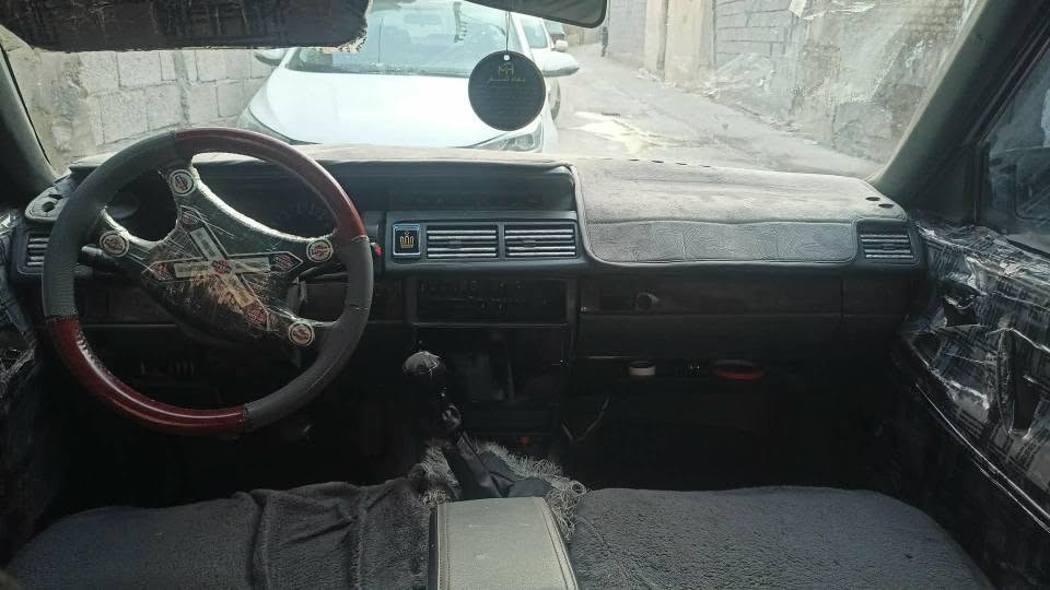نيسان سدريك موديل 2001 گير مكنينه اكصل به شه ر ت ئارم بلاستيك ته بريد سعري خوار هه موبازار 15مجاليكي برايانه 

له هه وليرم *********** أربيل, العراق
