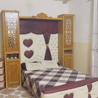 غرفة نوم • استعمال ٦ أشهر • نظيف