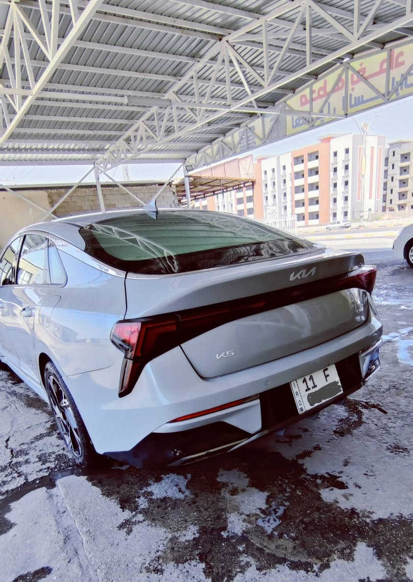 السلام عليكم
2025 ΚΙΑ Κ5, GT LINE لون سمنتي
محرك 2500 cc تنفس طبيعي
رقم بغداد حرة  هزة جديدة تحويل مباشر
ماشيه 23 الف ميل 
قمارة حديد داخل كشنات جلد رصاصي وابيض
شحن وايرلس 
كشن السايق كهرباء 
كشنات تدفئة
رادار امامي خلفي 
حساسات امامي خلفي 
سايد بريك بصمة 
اوتو هولد
بريك تلقائي
نقطة عمياء 
اشارة لد ترحيب عند الاقتراب 
صور الحادث بالمنشور و بجم كبس شركة وليبل واحد وبدون ايرباك 
المكان / الديوانية 
السعر 198 بيها مجال
*********** واتساب
*********** واتساب

نص مكتوب في الصور:
- Shot on OnePlus Powered by Quad Camera
