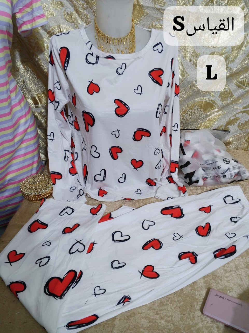«بنوتات، تراكات شي إن وصلت 😍 قطع مرتبة وعملية وتخبل باللبس.»
الاستفسار على الرقم ***********
